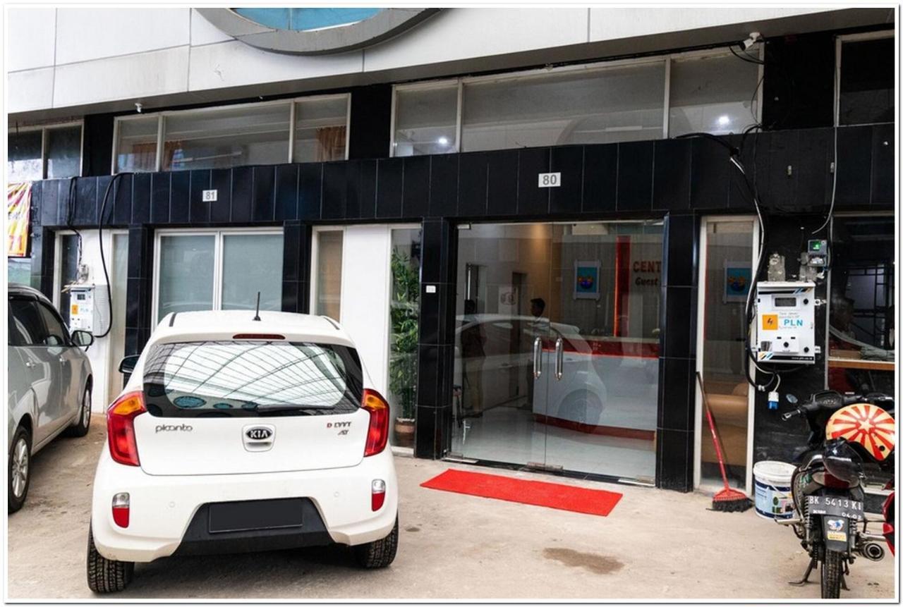 Reddoorz Plus @ Centrium Katamso Medan Ngoại thất bức ảnh