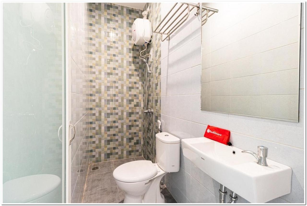 Reddoorz Plus @ Centrium Katamso Medan Ngoại thất bức ảnh